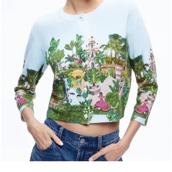 Alice and Olivia cropped Sweater. Size small - Picture 6 of 7
